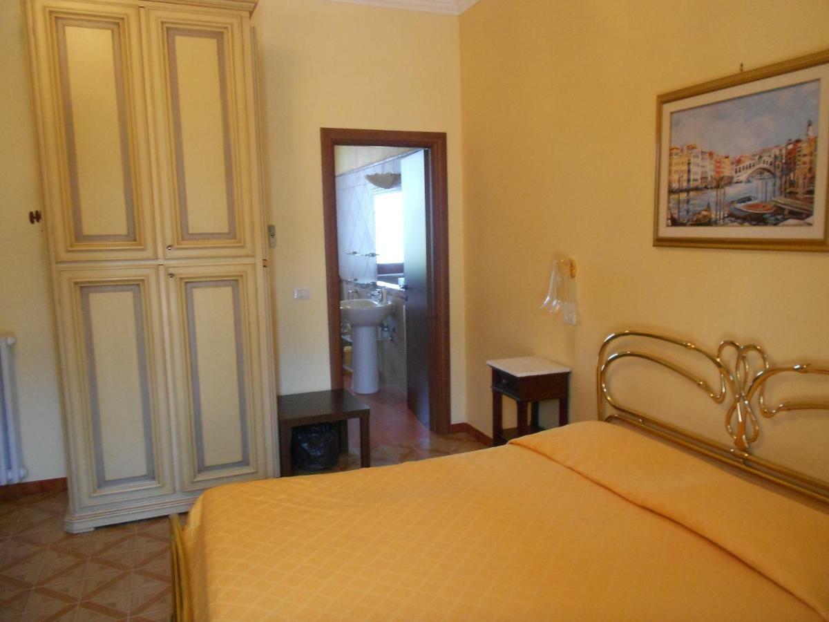 B&B Villa Di Bartolomeo Capaccio Exterior photo
